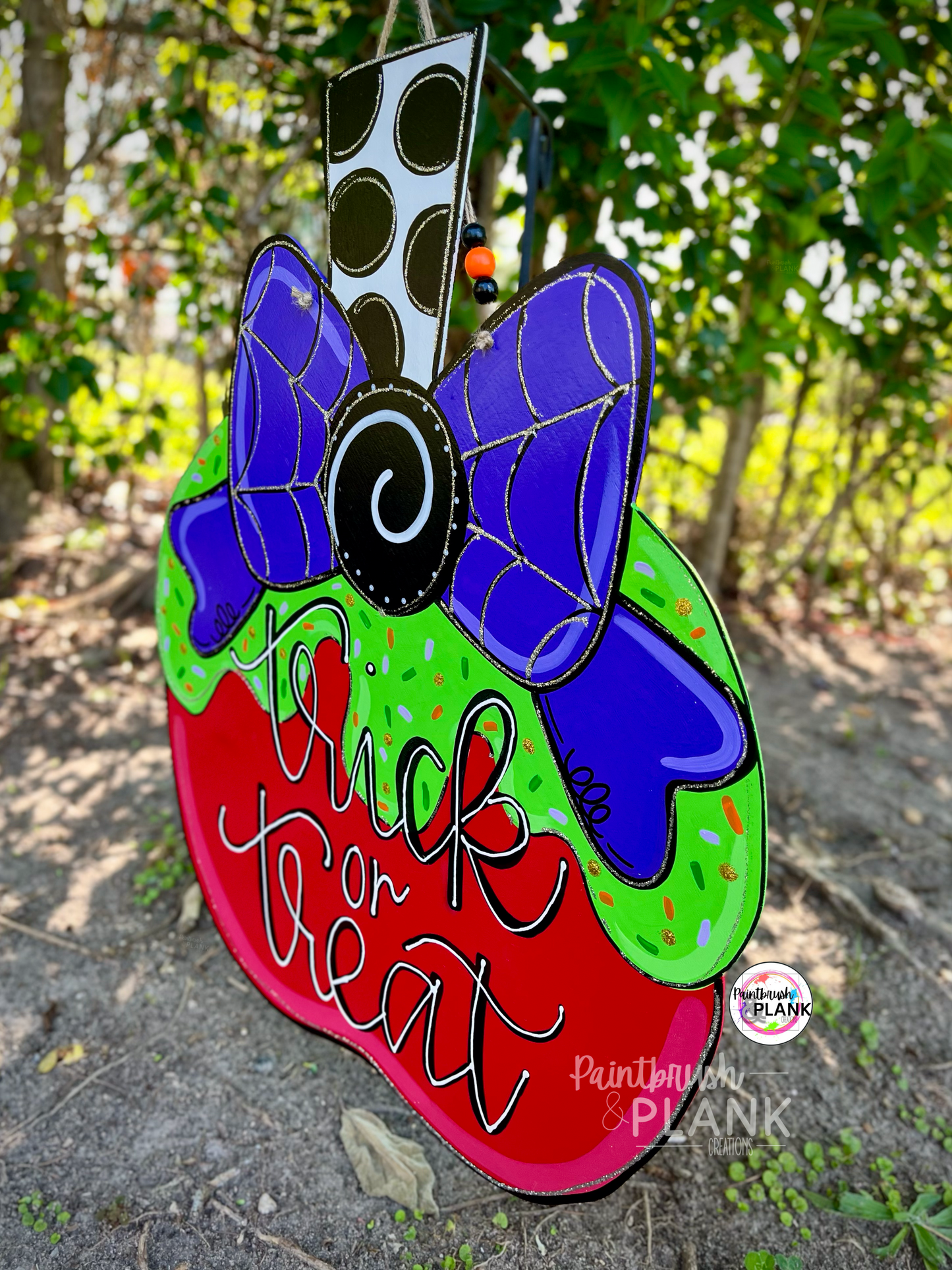 Candy Apple Trick or Treat Door Hanger